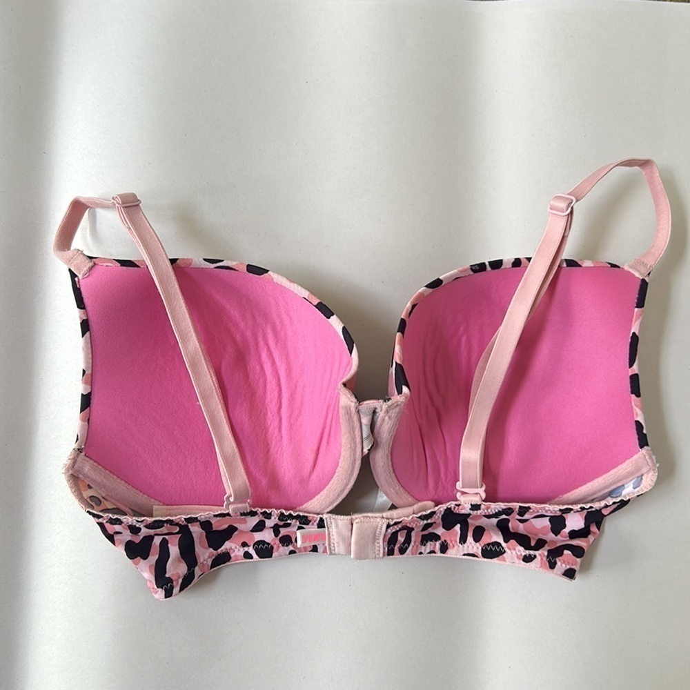 PINK Victoria’s Secret Wear Everywhere Push Up Bra, barbie pink leopard size 32D - Picture 12 of 12